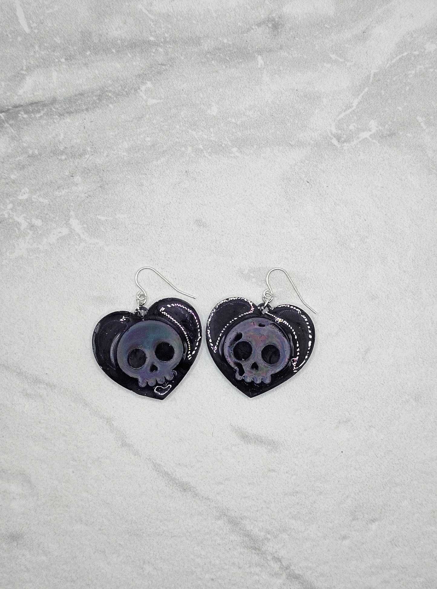 holo skull heart earrings | black heart with purple skull | braceliss