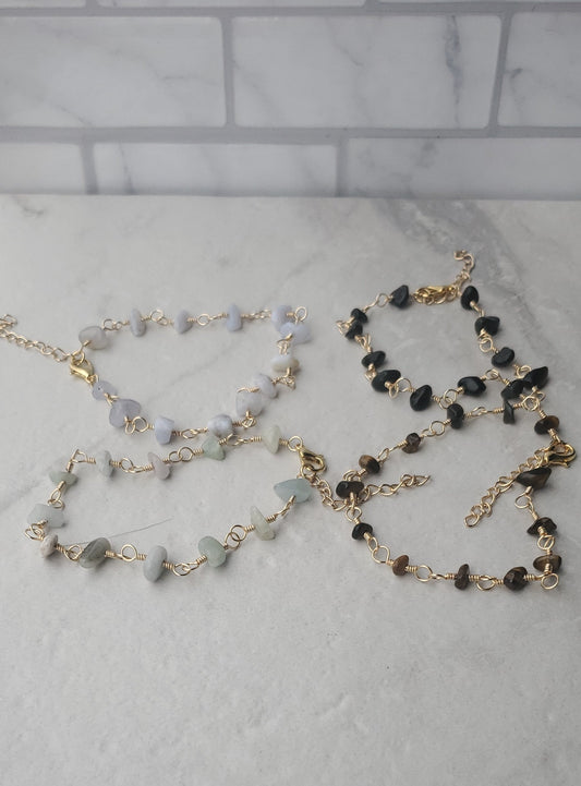 Crystal chip anklets - dainty gold anklets - braceliss