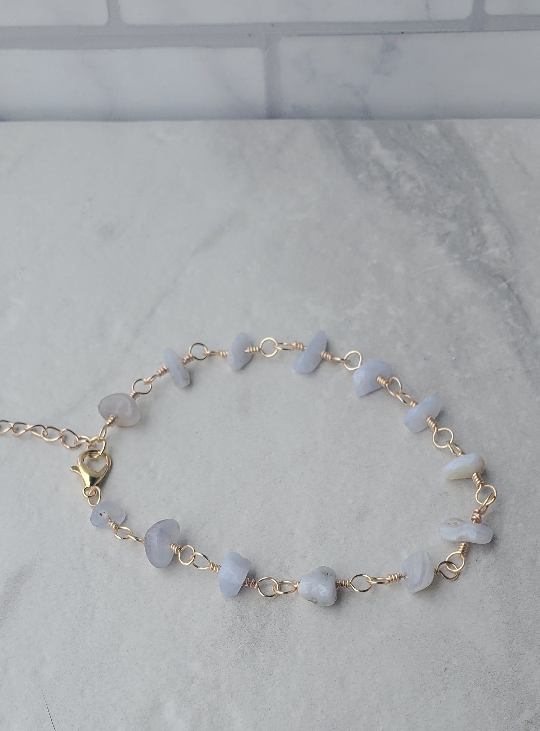 Blue lace agate crystal chip anklet - dainty gold anklet - braceliss