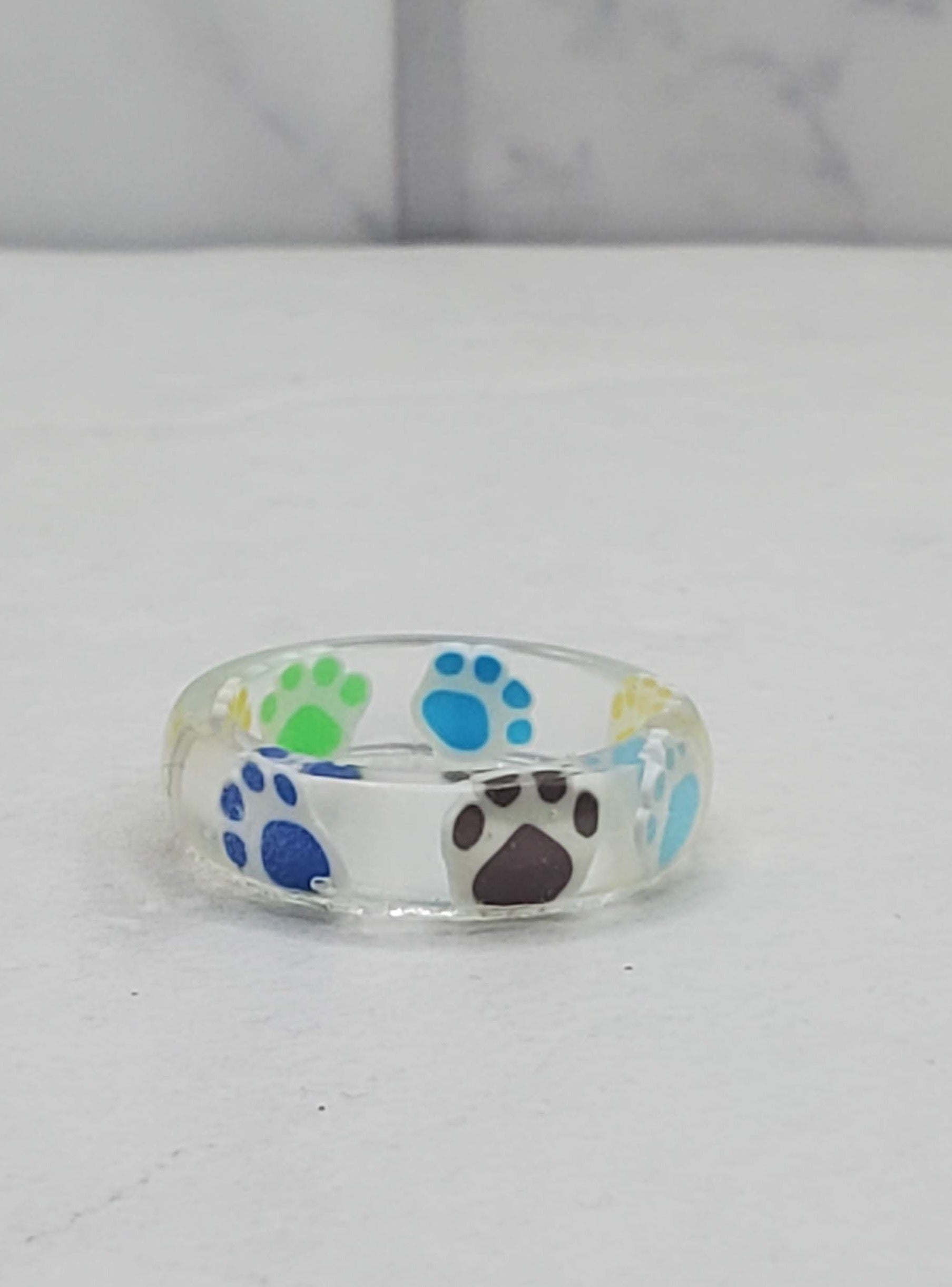 Paw print resin ring - Braceliss