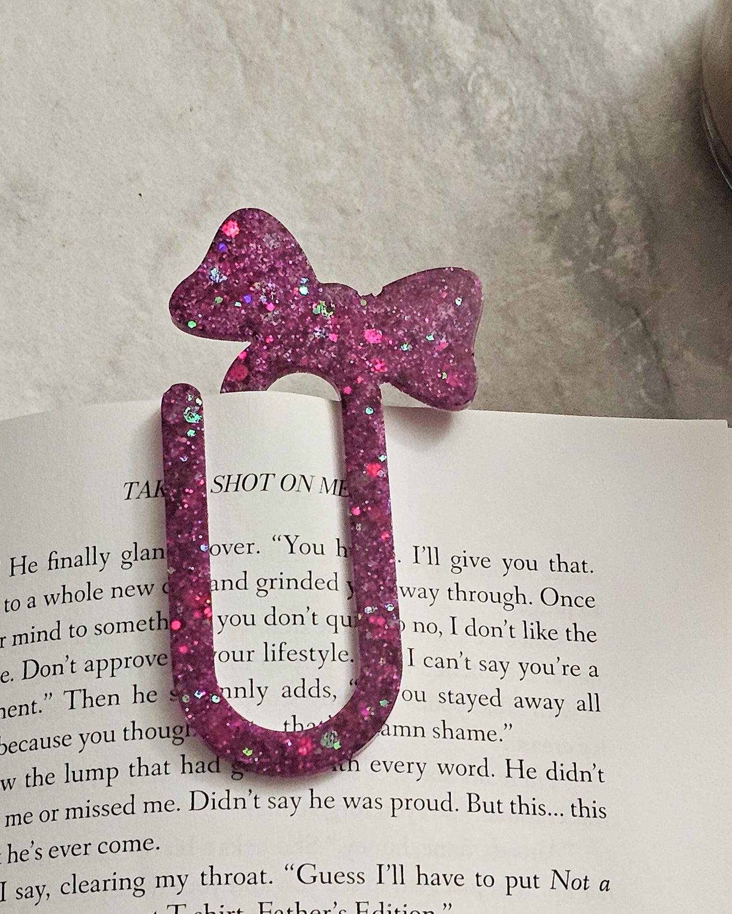 (PRE-ORDER) Bow-Shaped Resin Bookmark | Bookish Gift